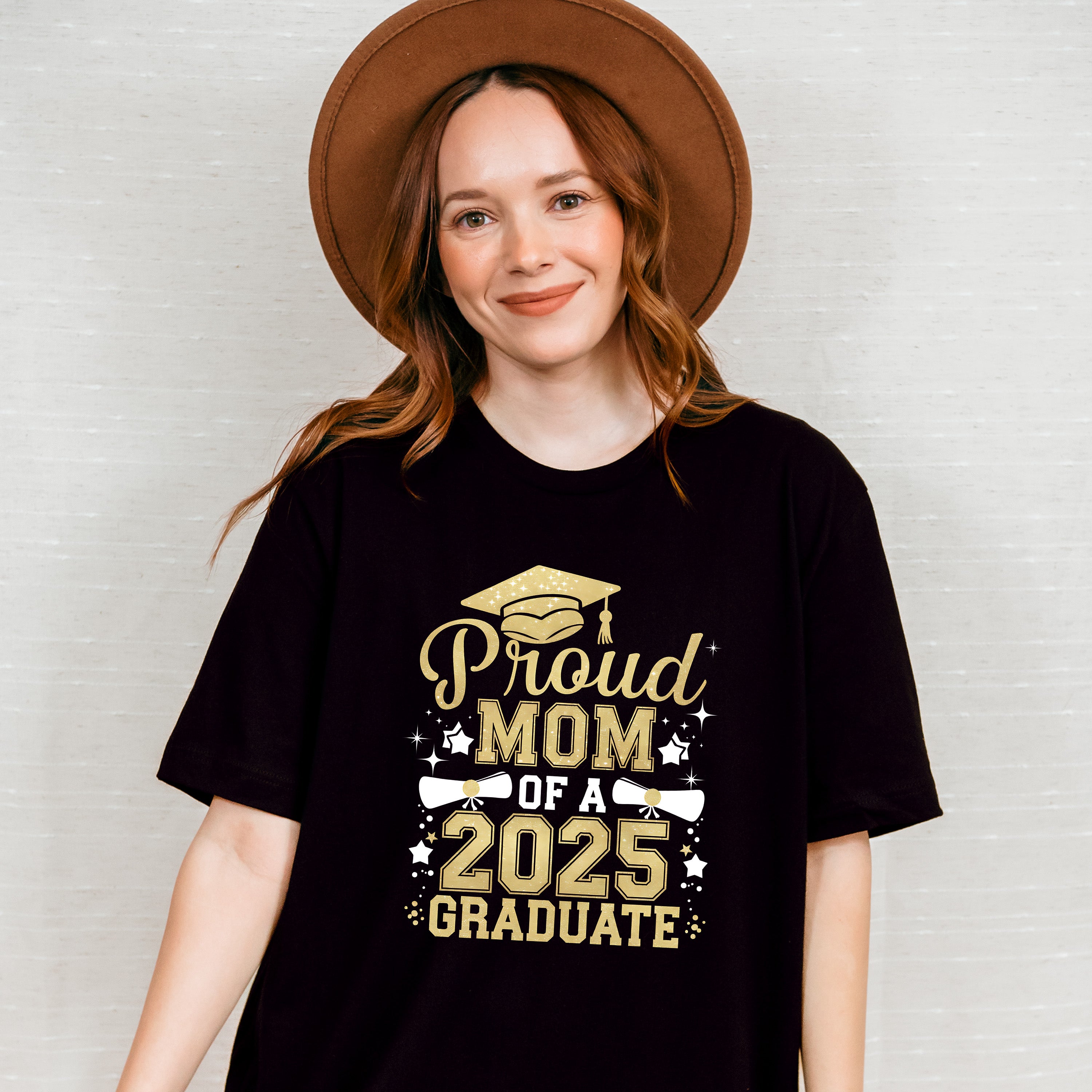 Proud Mom Of A 2025 Graduate - Graduation Unisex Crewneck T-Shirt Sweatshirt Hoodie
