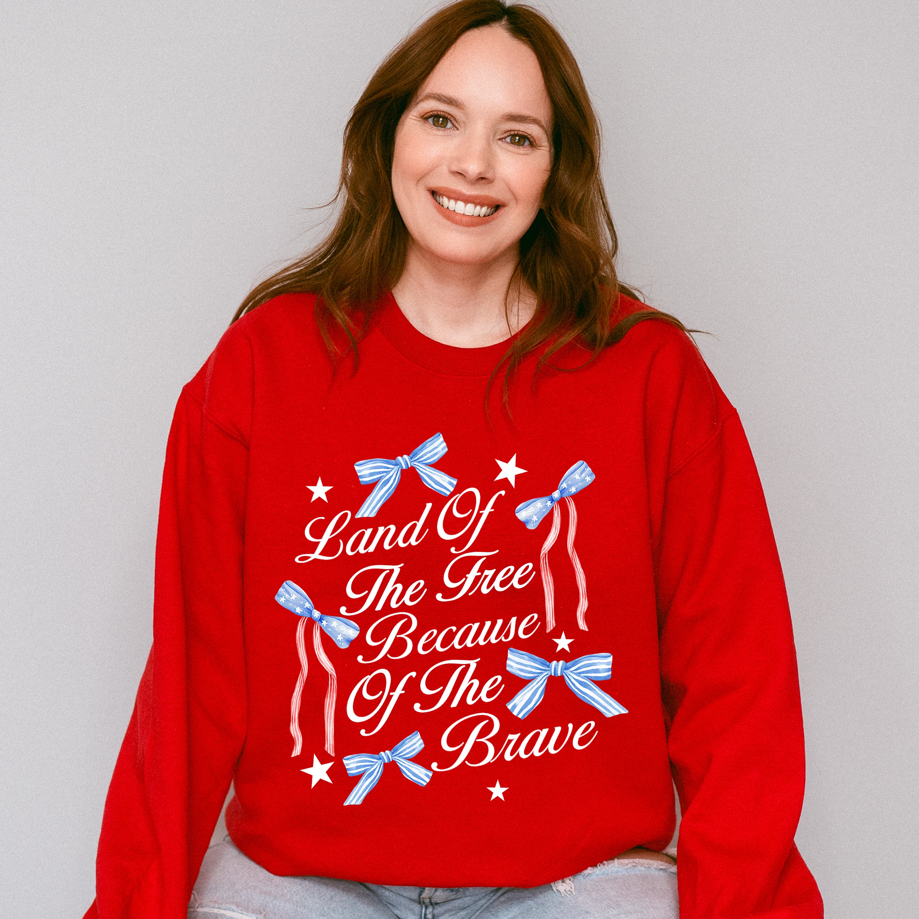 Land Of The Free Because Of The Brave Ribbons &amp; Stars - 4th Of July Unisex Crewneck T-Shirt Sweatshirt Hoodie