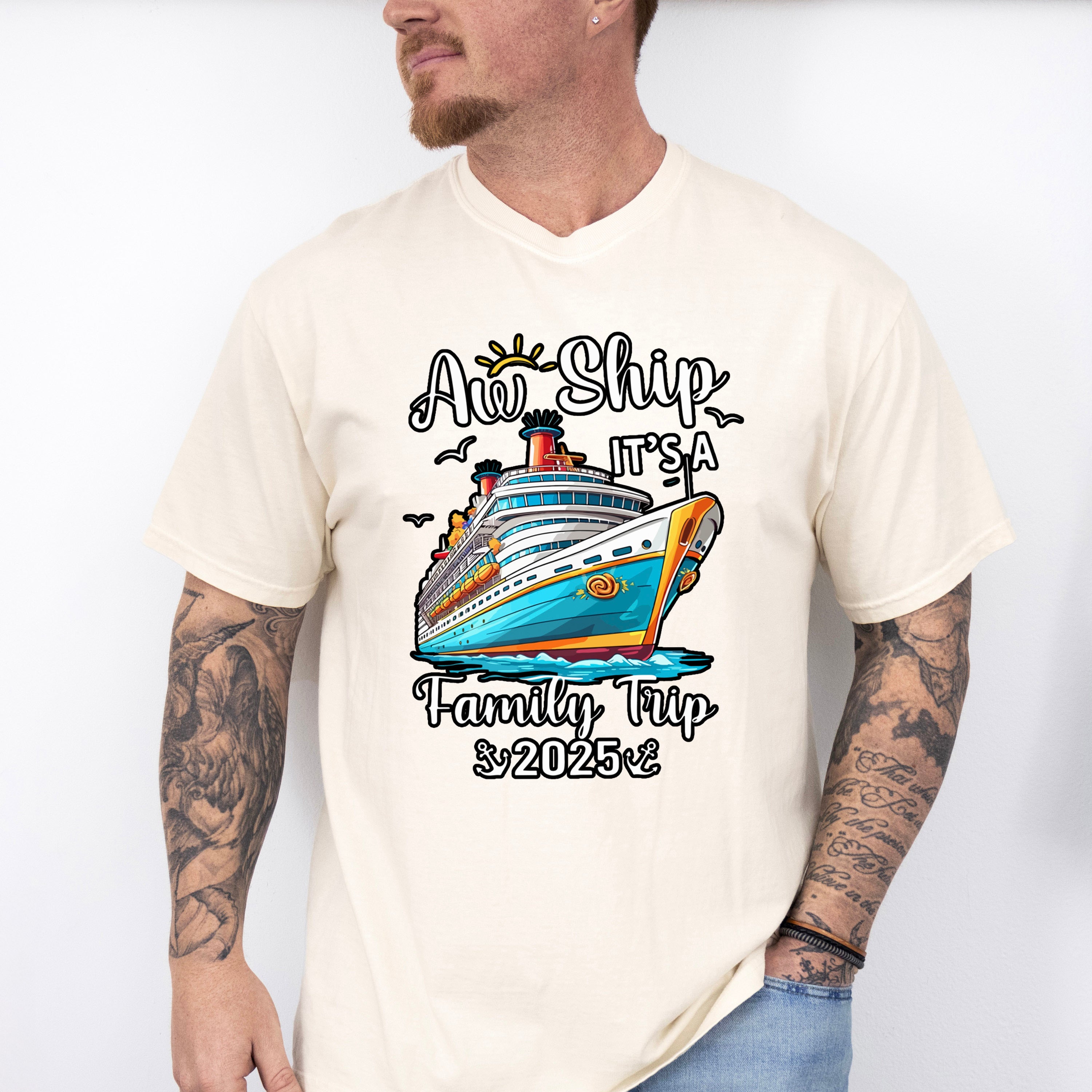 Aw Ship It's A Family Trip 2025 B&amp;W - Vacation Unisex Crewneck T-Shirt Sweatshirt Hoodie