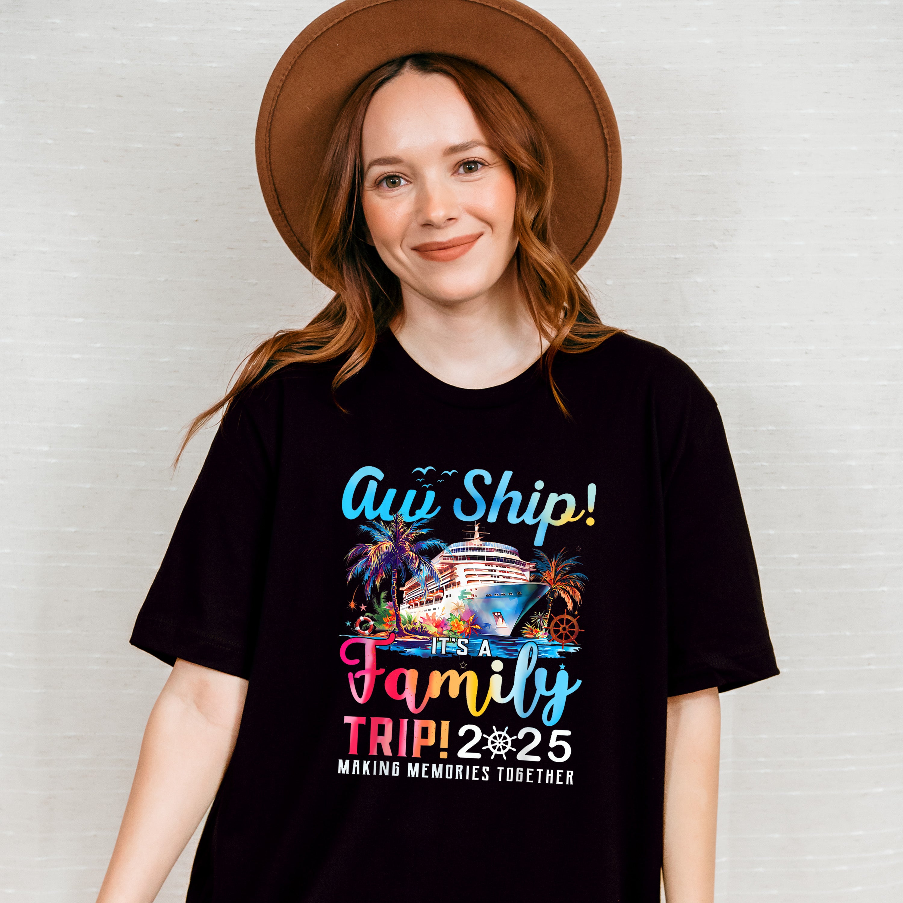 Aw Ship It's A Family Trip 2025 Gradient Text - Vacation Unisex Crewneck T-Shirt Sweatshirt Hoodie