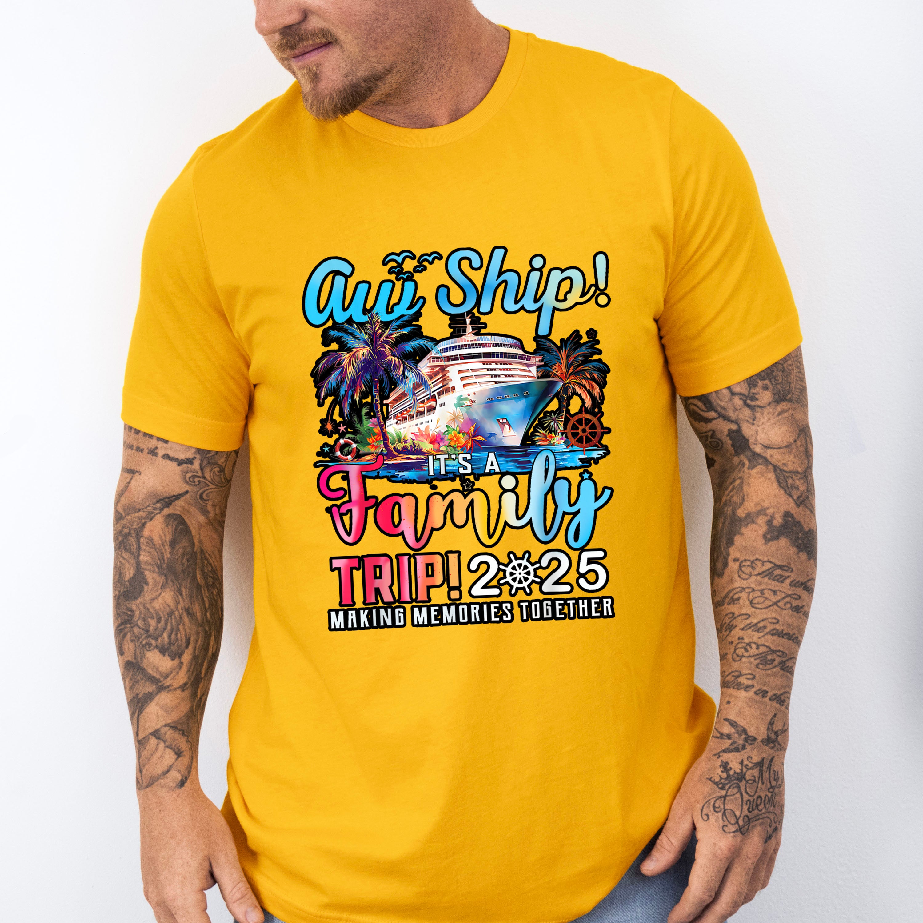 Aw Ship It's A Family Trip 2025 Gradient Text - Vacation Unisex Crewneck T-Shirt Sweatshirt Hoodie