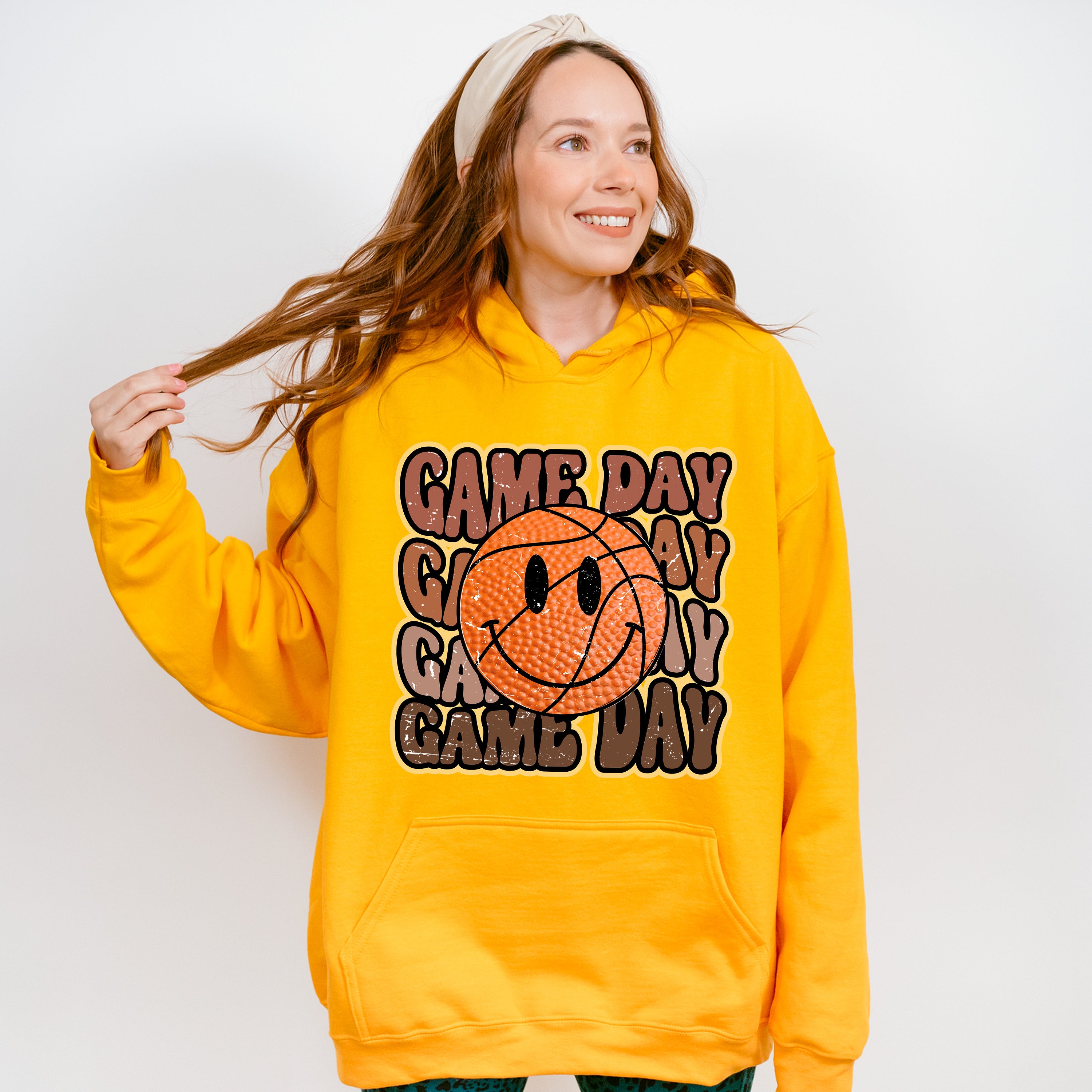 Smiley Basketball Game Day Design - Basketball Unisex Crewneck T-Shirt Sweatshirt Hoodie