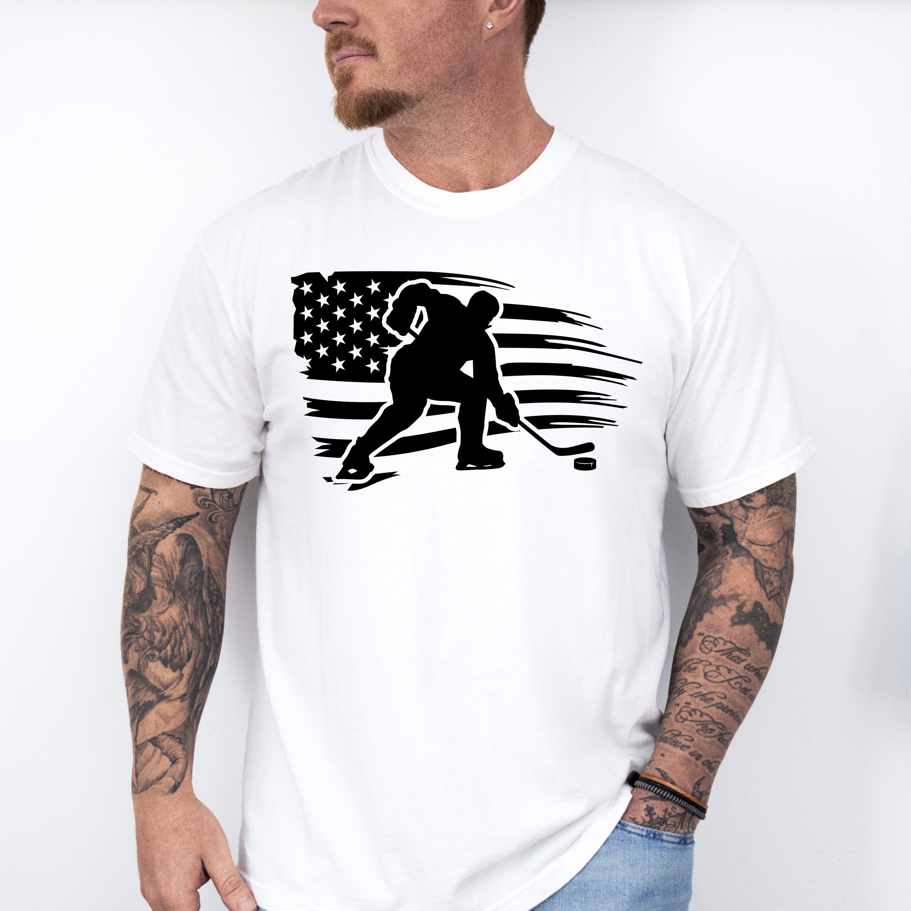 US Flag Hockey Player Design - Hockey Unisex Crewneck T-Shirt Sweatshirt Hoodie
