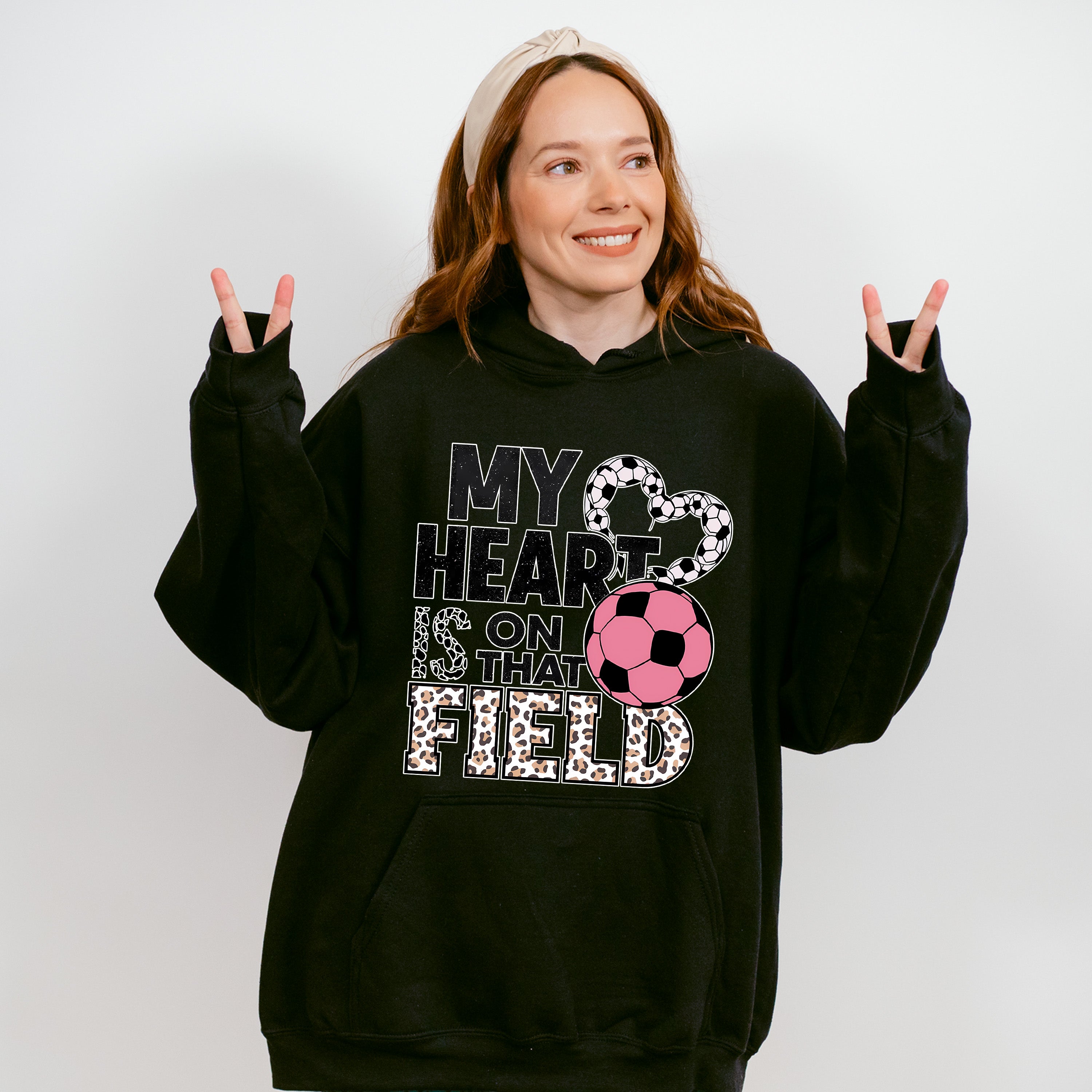 My Heart Is On That Field - Soccer Unisex Crewneck T-Shirt Sweatshirt Hoodie