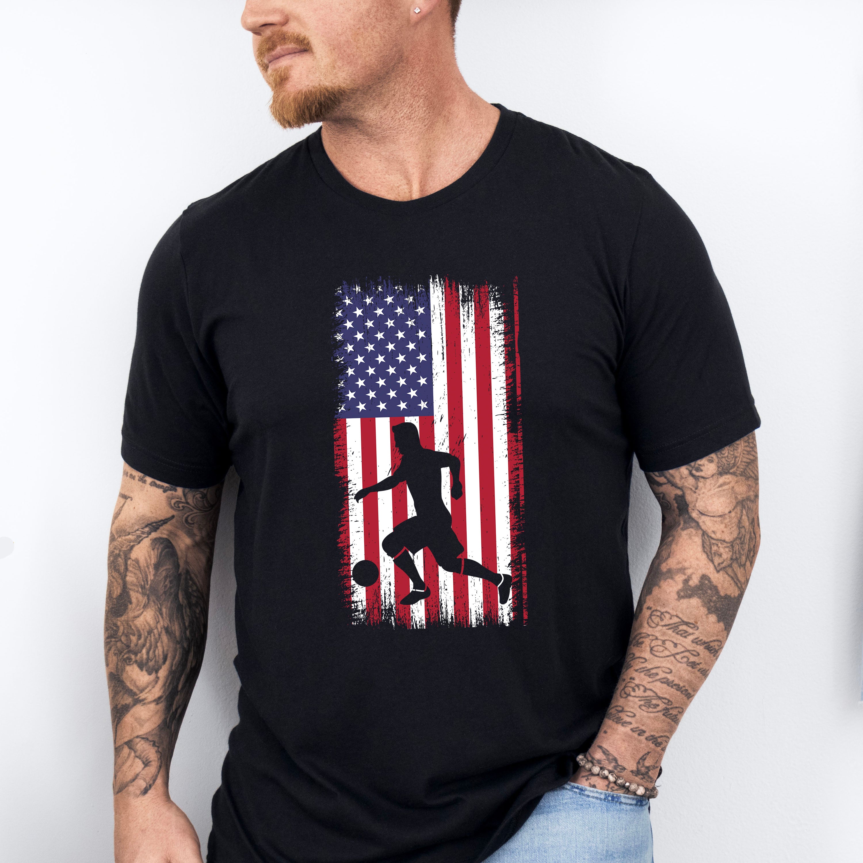 Us Flag Soccer Player Silhouette Design - Soccer Unisex Crewneck T-Shirt Sweatshirt Hoodie