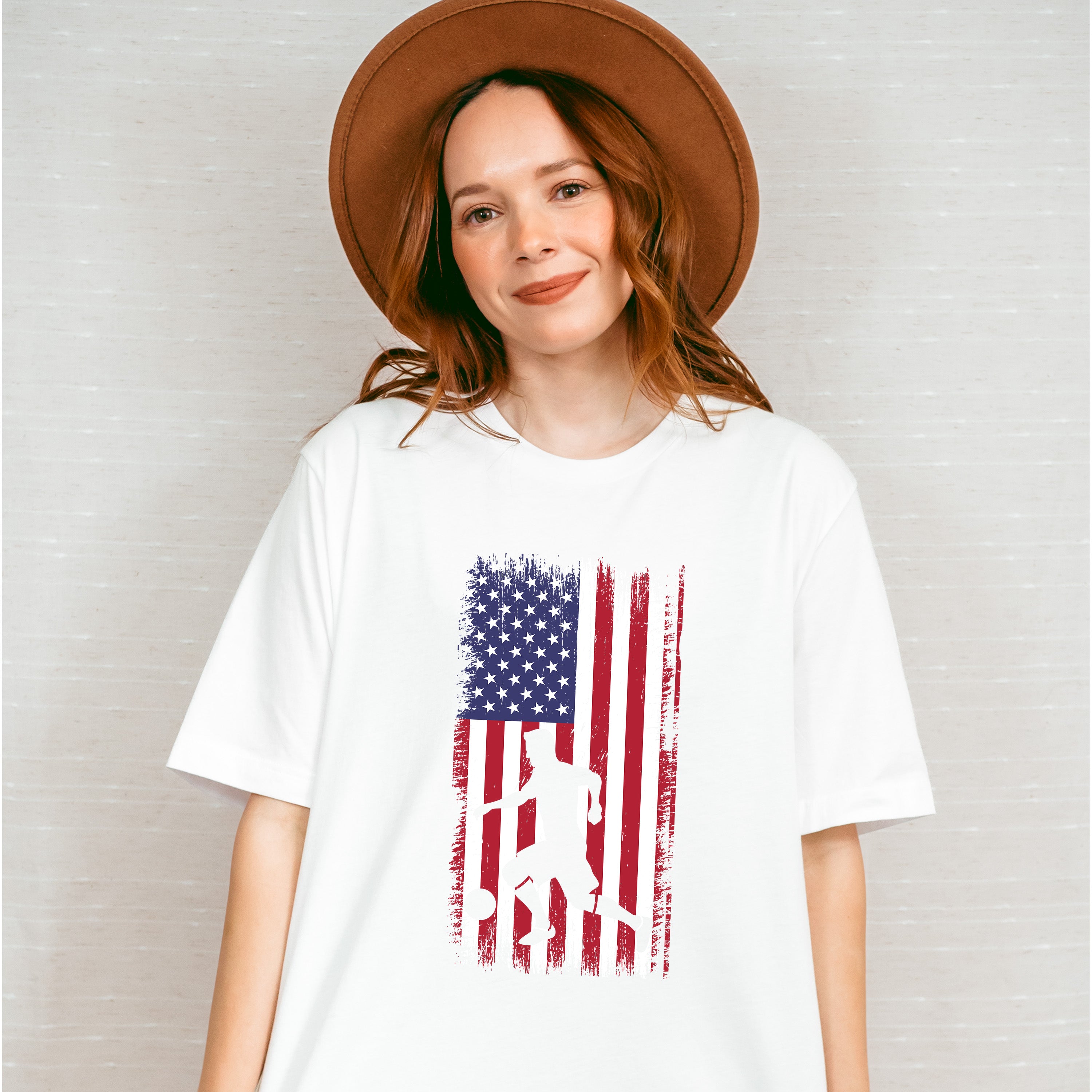 Us Flag Soccer Player Silhouette Design - Soccer Unisex Crewneck T-Shirt Sweatshirt Hoodie
