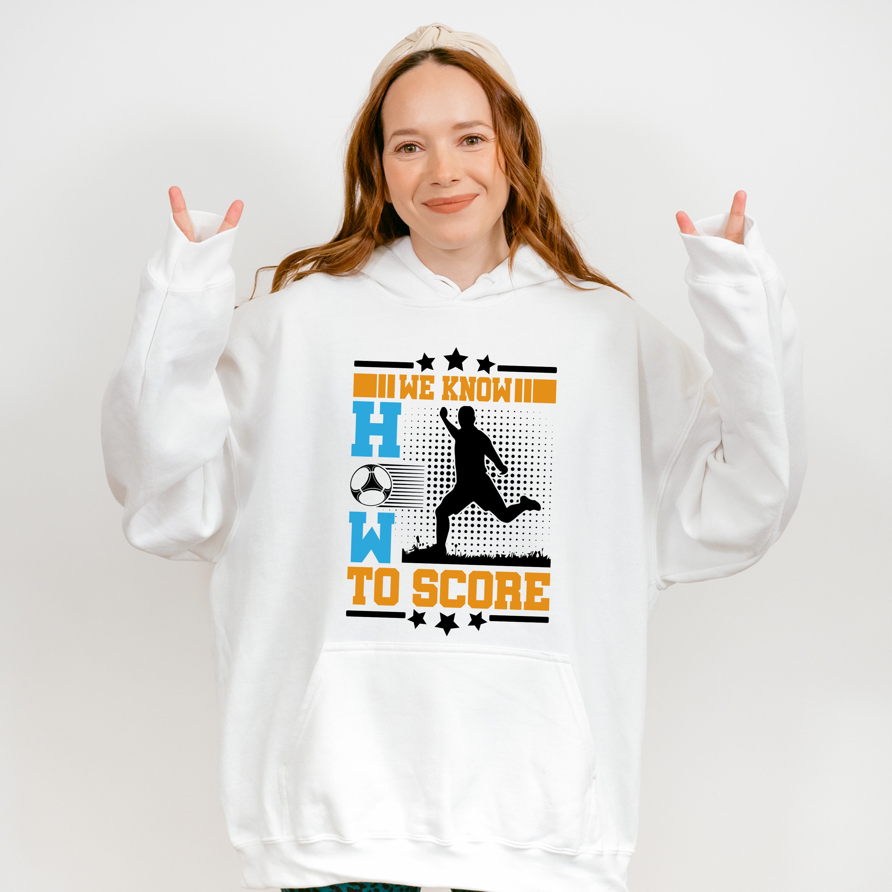 We Know How To Score - Soccer Unisex Crewneck T-Shirt Sweatshirt Hoodie