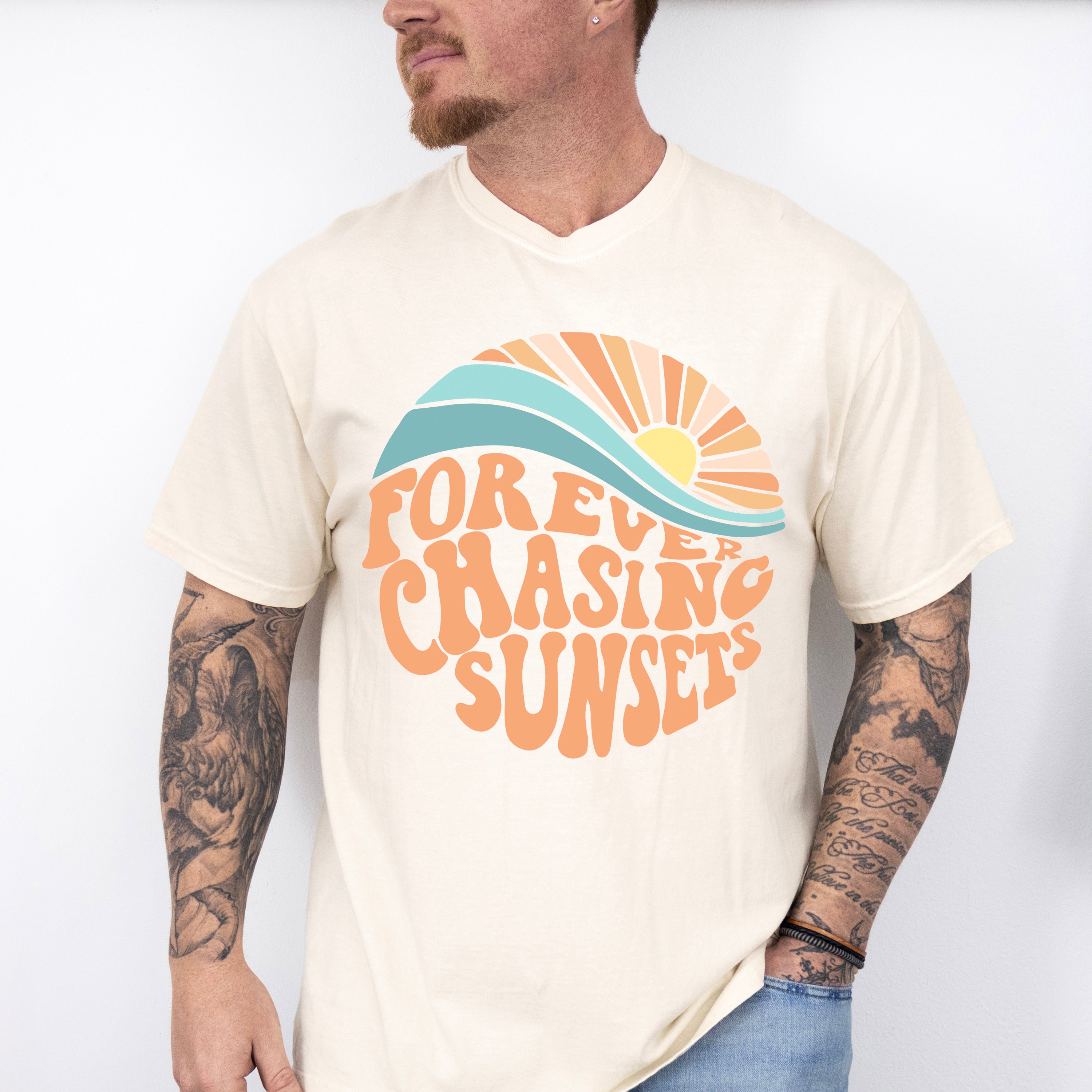 Forever Chasing Sunset Circle Design Summer Theme Unisex Crewneck T-Shirt Sweatshirt Hoodie