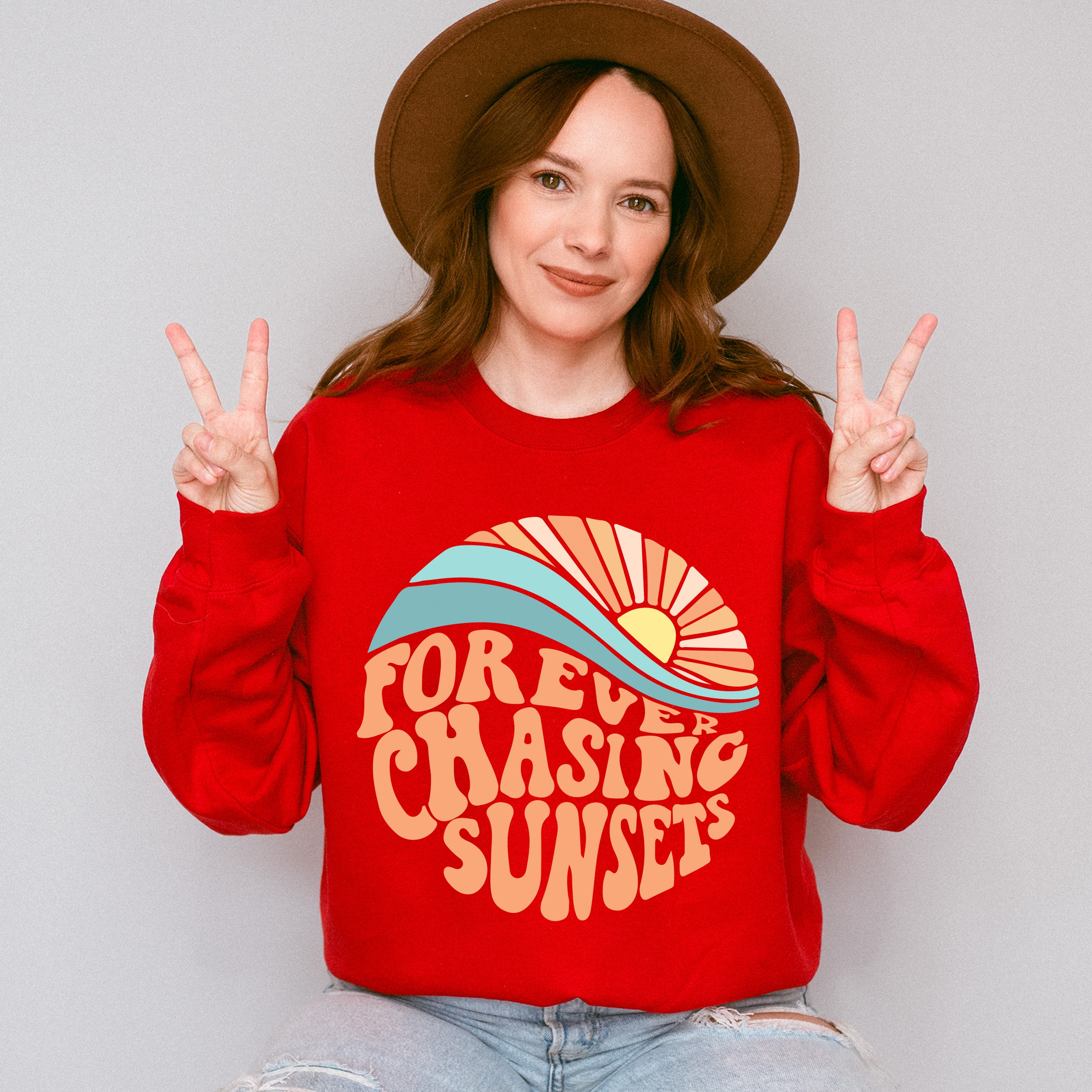 Forever Chasing Sunset Circle Design Summer Theme Unisex Crewneck T-Shirt Sweatshirt Hoodie